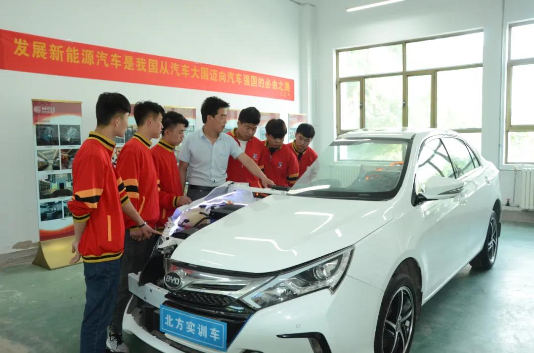 汽修培训学校哪家好